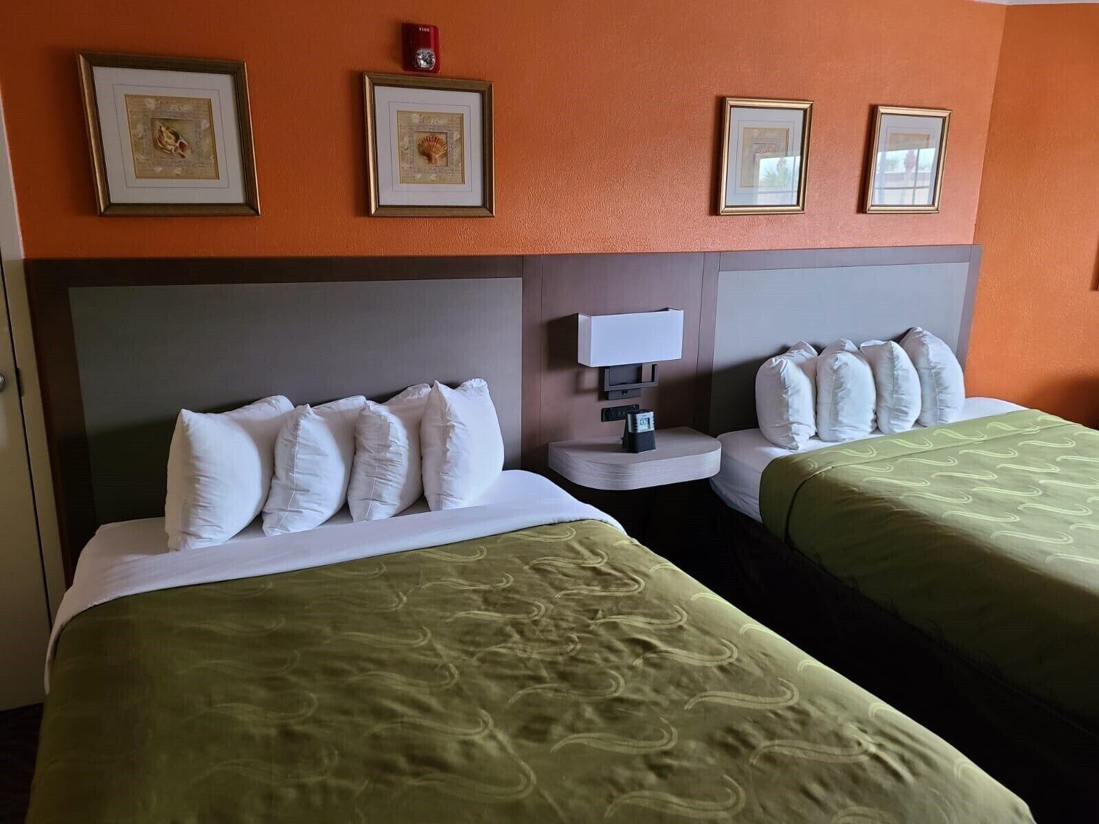 Hotel Quality & - Beachfront 3*