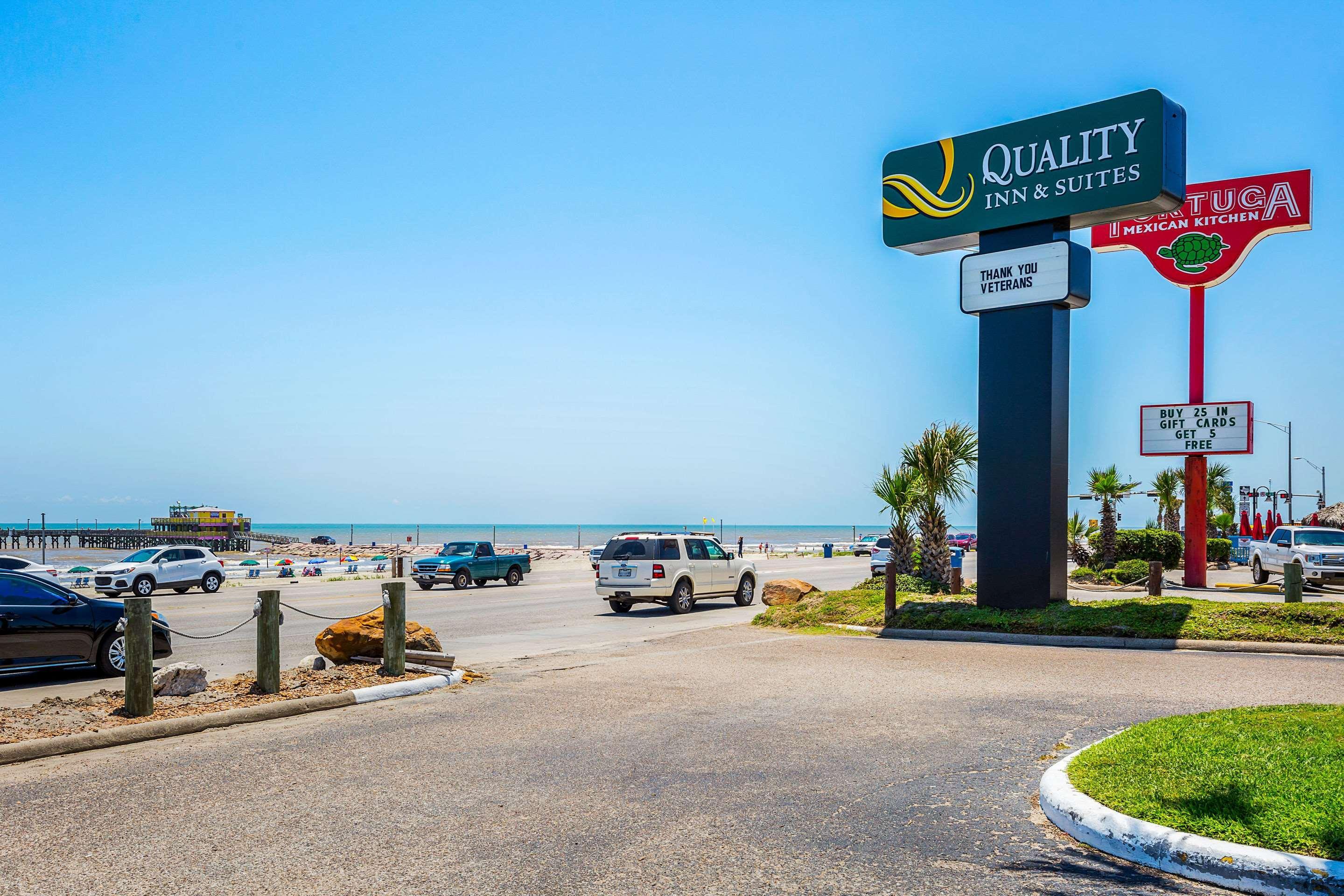 Quality & - Beachfront Hotel
