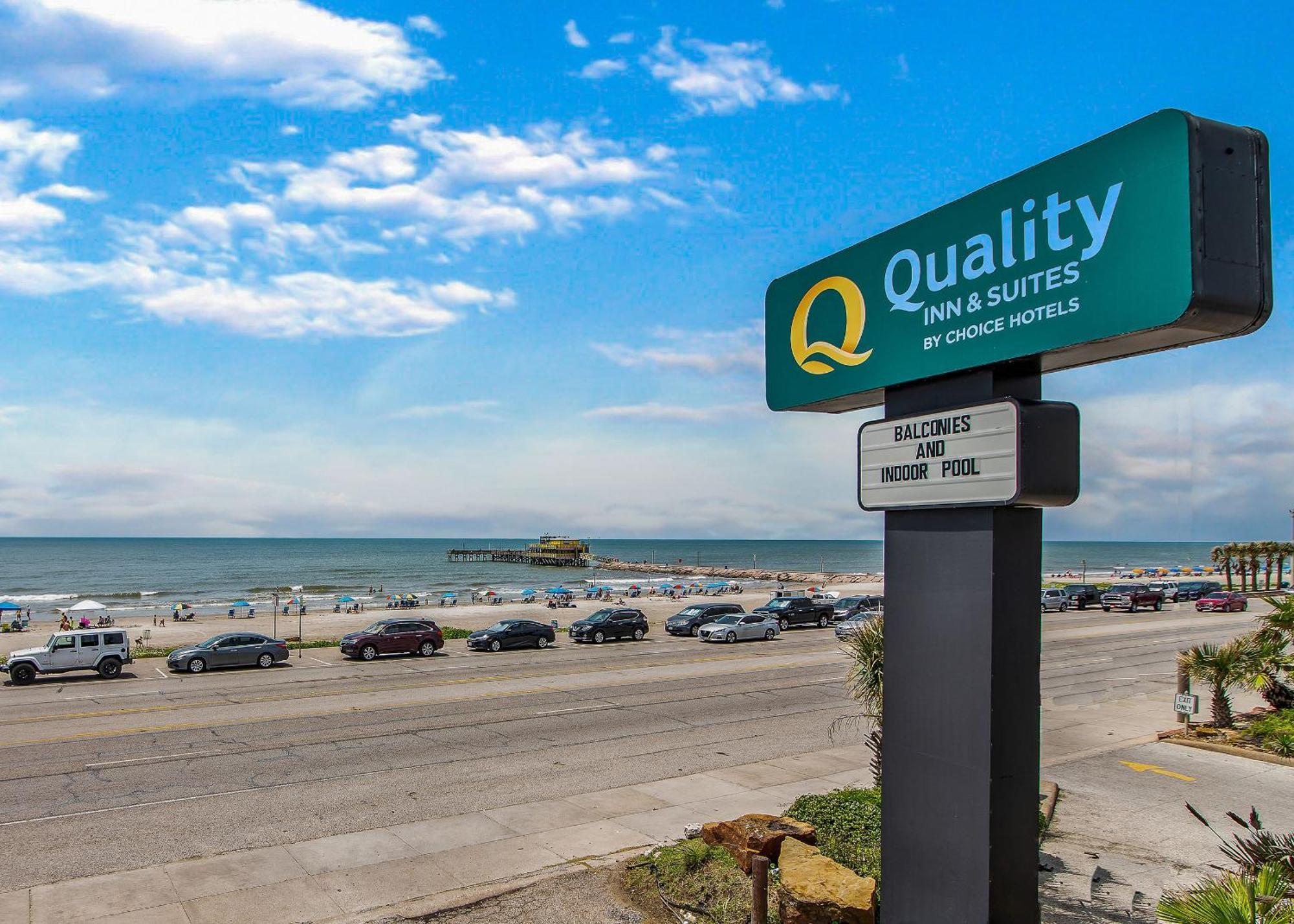 Quality & - Beachfront 3*