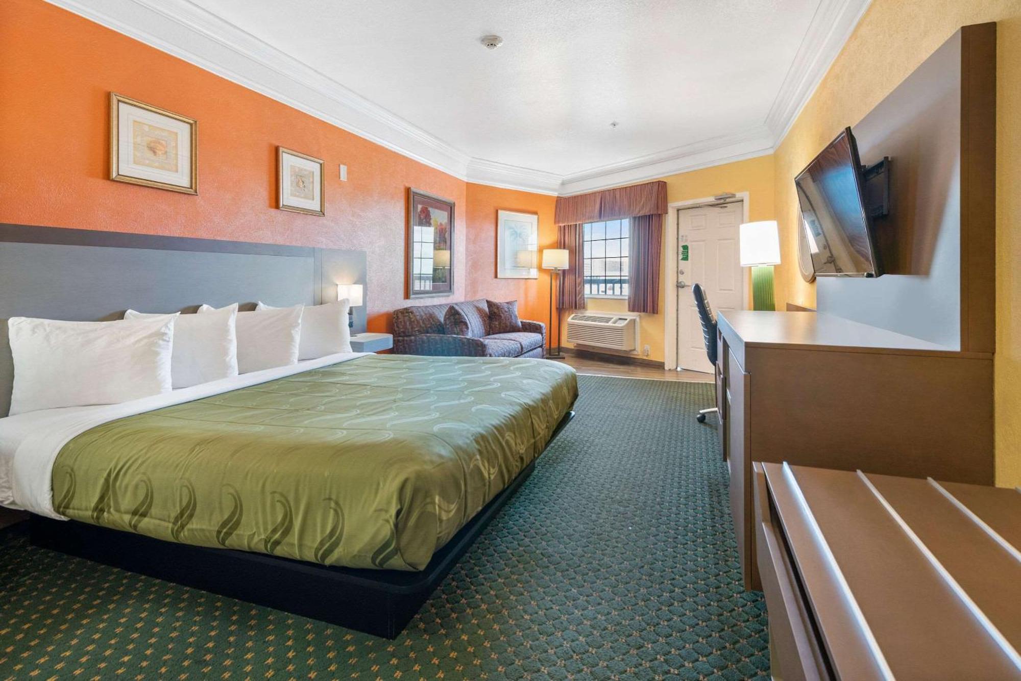 Quality & - Beachfront 3* Galveston